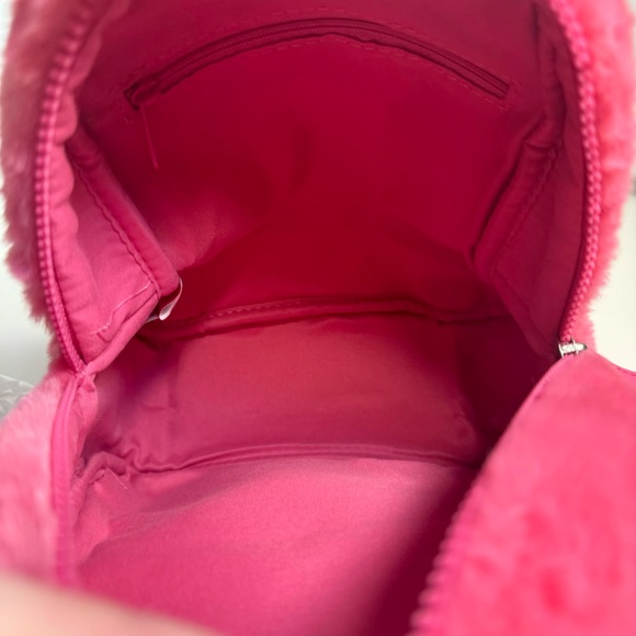 NWT. Disney’s Fluffy mini Backpack. Toy Story Lotso pink furry backpack - Picture 11 of 15
